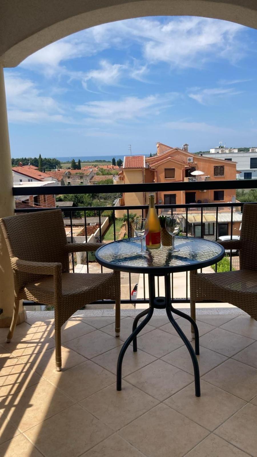 Dachgeschoss-Apartment "Andemi" In Istrien Novigrad  Exterior photo